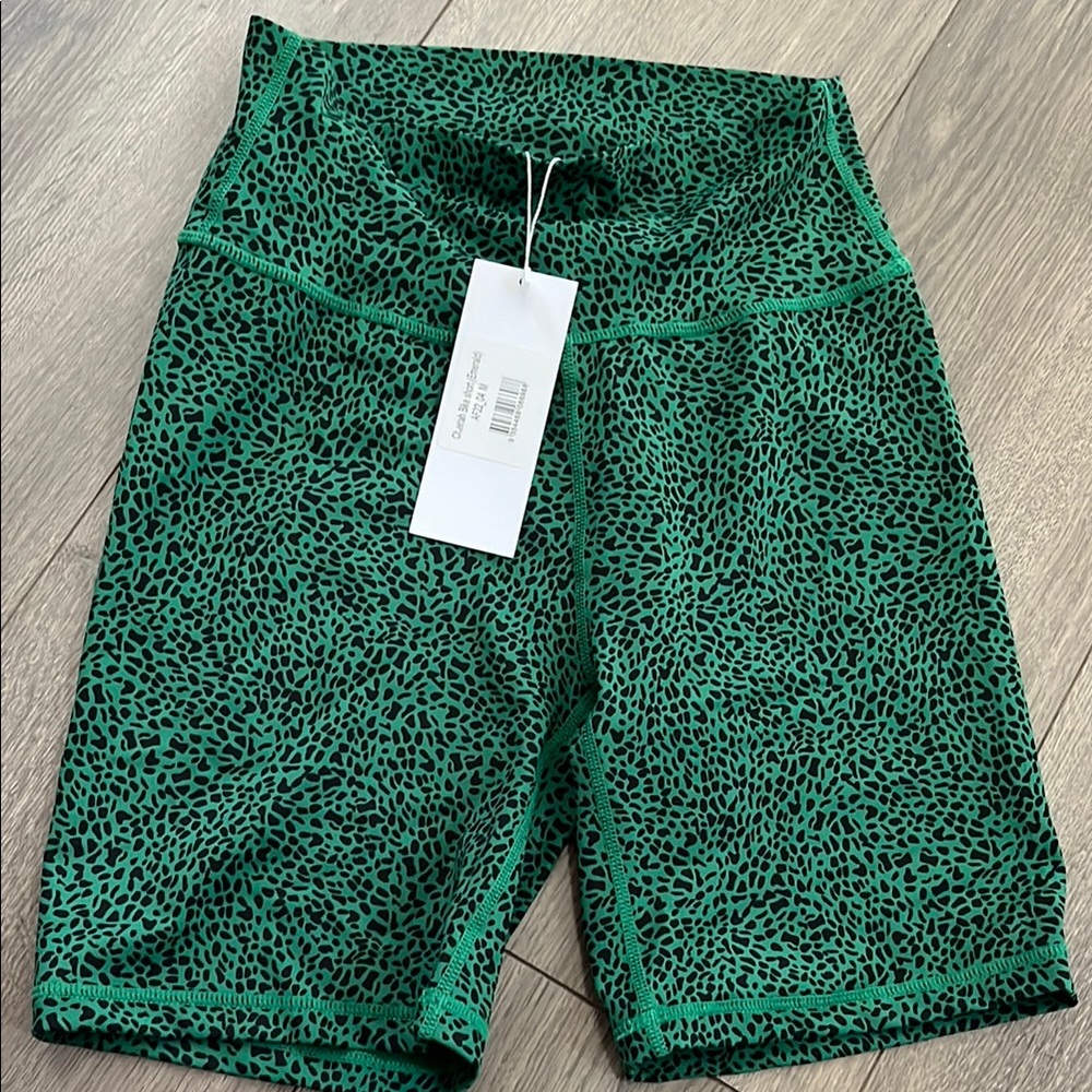 NWT Vici Green Cheetah Print Women's Bike Shorts